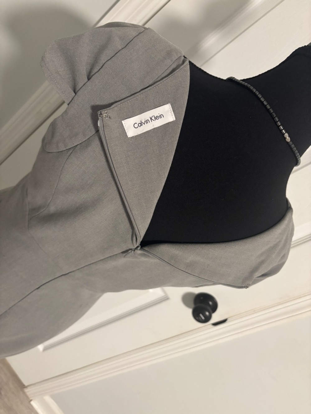Calvin Klein Gray Sheath Dress Cap Sleeve Pleated Bust Work Office Small - Picture 4 of 7